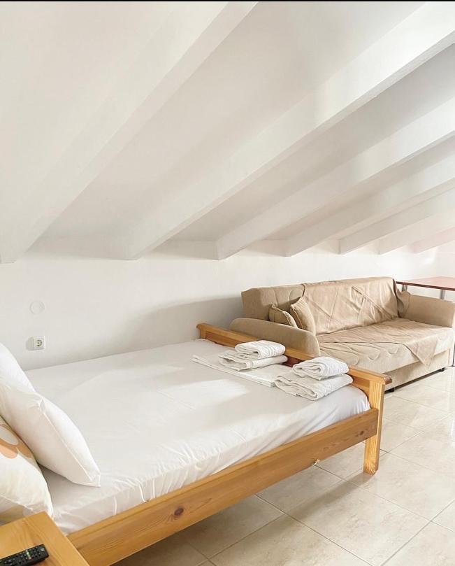 Elva Hotel